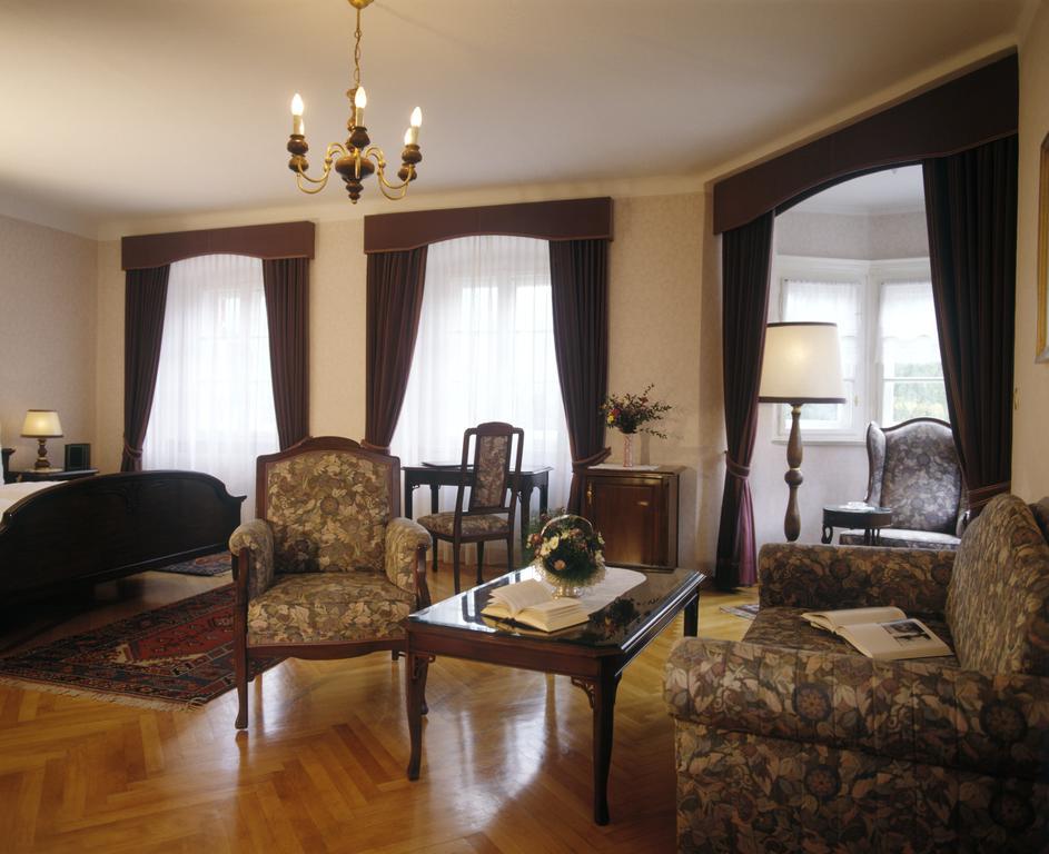 Schlosshotel Post Edelfreisitz Sprengenstein Imst Bagian luar foto